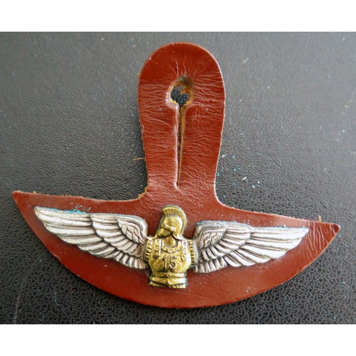 15° RGA : insigne du 15° régiment du génie de l'air de fabrication Drago G. 815 sur cuir Drago