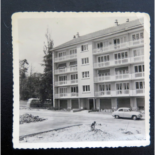Photo 8,5 x 8,5 cm de logements de garnison de Vienne des années 1950-1960 notamment pour les Spahis