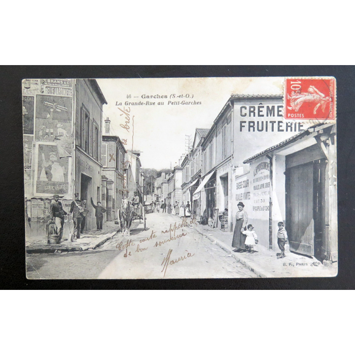 Carte postale de Garches : la Grande-Rue au petit-Garches 1911