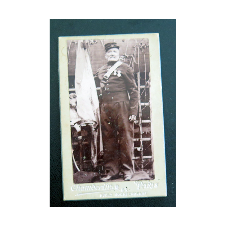 Très vieille Carte Photo d'un vétéran réalisée par Chamberlin Paris