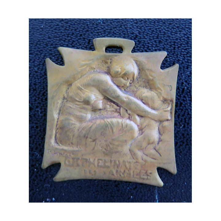 Journée en laiton pour l'Orphelinat des armées  réalisée par Lalique