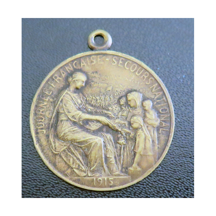 Journée en laiton française du secours national de 1915 signée Hyppolyte Lefebvre