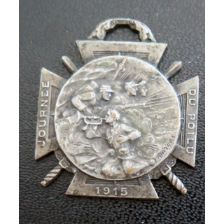 JOURNEE 1915  :  médaille métallique de la journée du poilu 1915 25 / 26 décembre signée Bargas