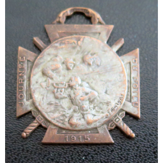 JOURNEE 1915  :  médaille métallique de la journée du poilu 1915 25 / 26 décembre signée Bargas