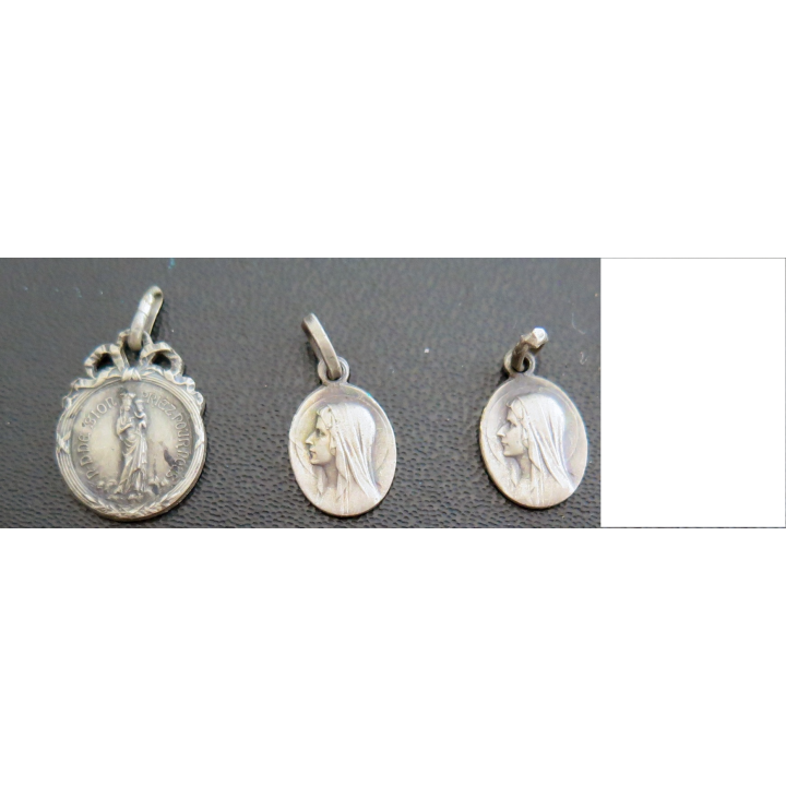 Lot de 3 petites médailles religieuses