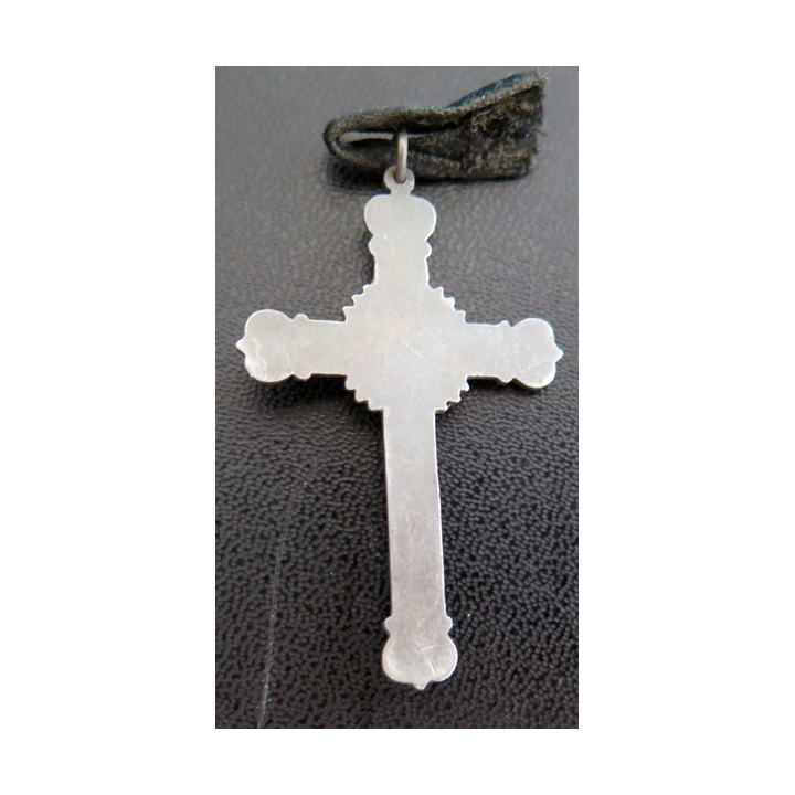 Petit crucifix de chapelet 5 x 3 cm