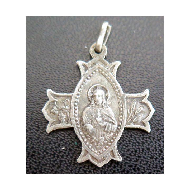 Croix en métal argenté 2,5 x 2,5 cm