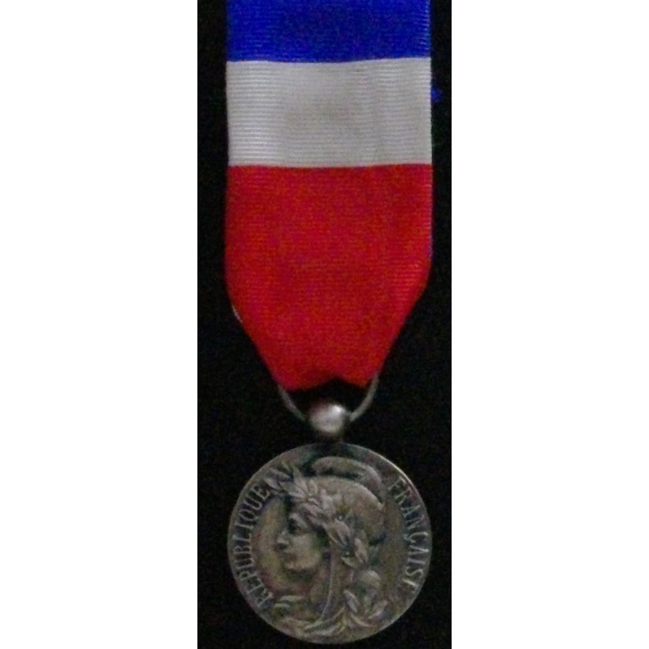 FRANCE : MÉDAILLE D'HONNEUR DU TRAVAIL EN ARGENT 1963