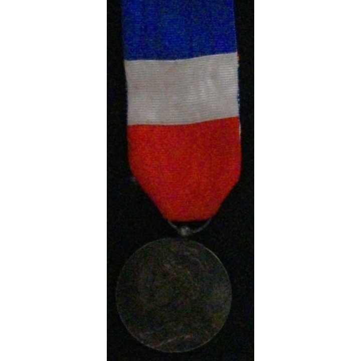 FRANCE : MÉDAILLE DU TRAVAIL COMMERCE INDUSTRIE ARGENT 1944