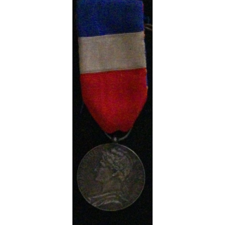 FRANCE : MÉDAILLE DU TRAVAIL COMMERCE INDUSTRIE EN ARGENT 1927