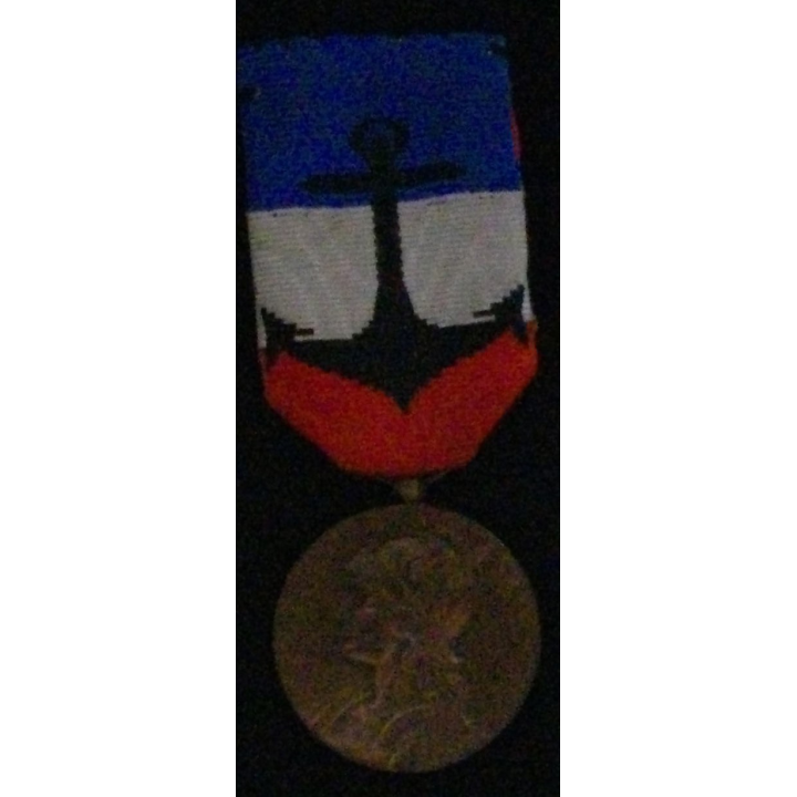 FRANCE : MÉDAILLE D'HONNEUR DÉVOUEMENT MARINE NATIONALE 1950