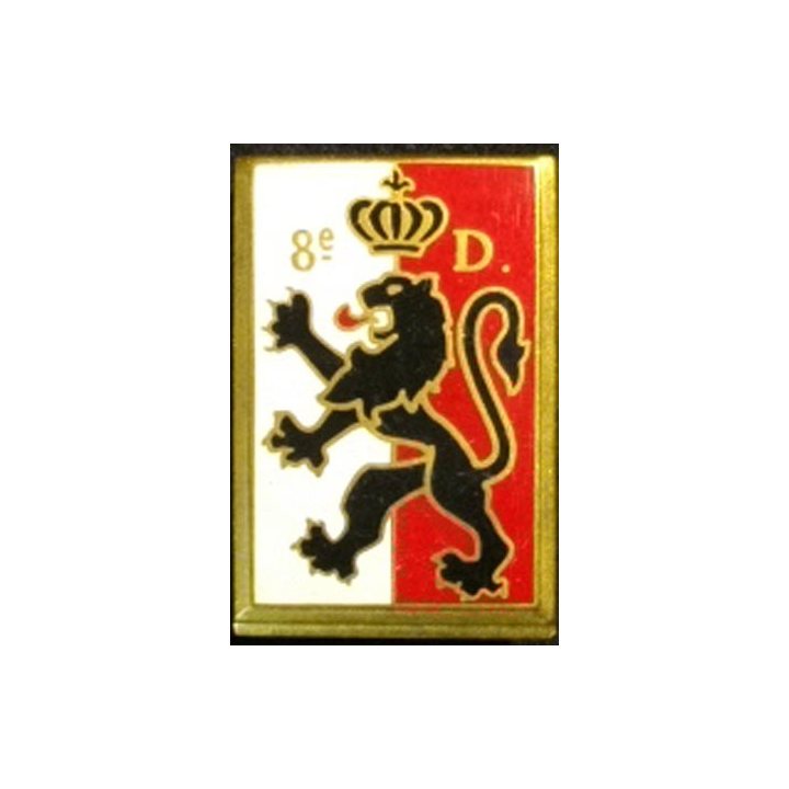 insigne métallique de la 8° division d'infanterie Drago G. 1881