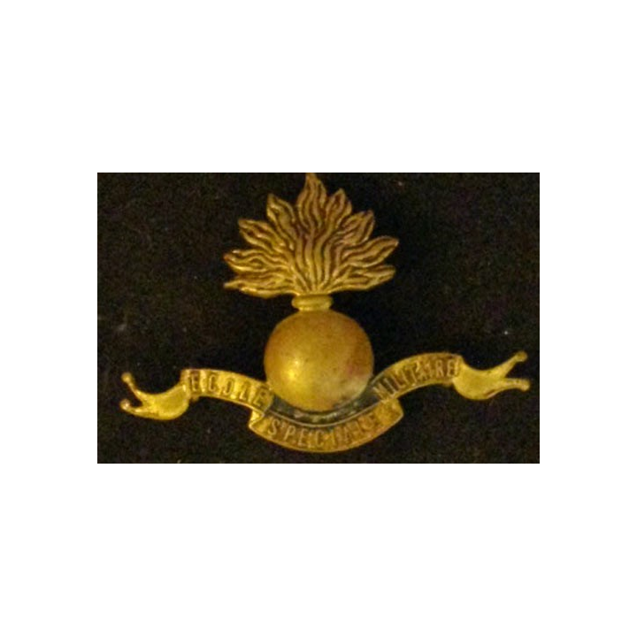 INSIGNE DE BÉRET DE L'ÉCOLE SPÉCIALE MILITAIRE (SANS)