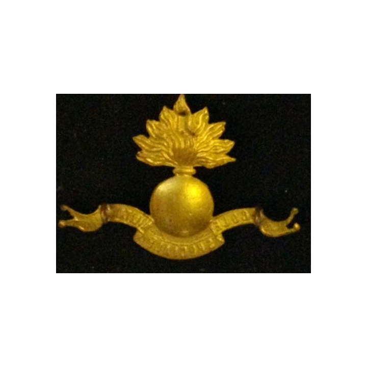 INSIGNE DE BÉRET DE L'ÉCOLE SPÉCIALE MILITAIRE (SANS)