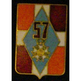 57° RI : insigne du 57° Régiment d'infanterie en émail de fabrication Drago G. 2091