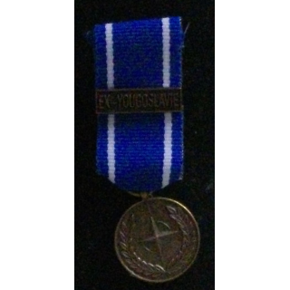 OTAN : MÉDAILLE COMMÉMO DE L'IFOR EX-YOUGOSLAVIE (RÉDUCTION)