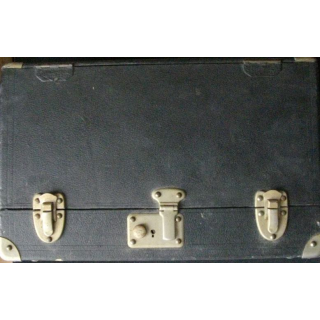 ANTIQUITÉS : PETITE VALISE MAQUILLAGE POUR ARTISTES (34x21x16 cm)