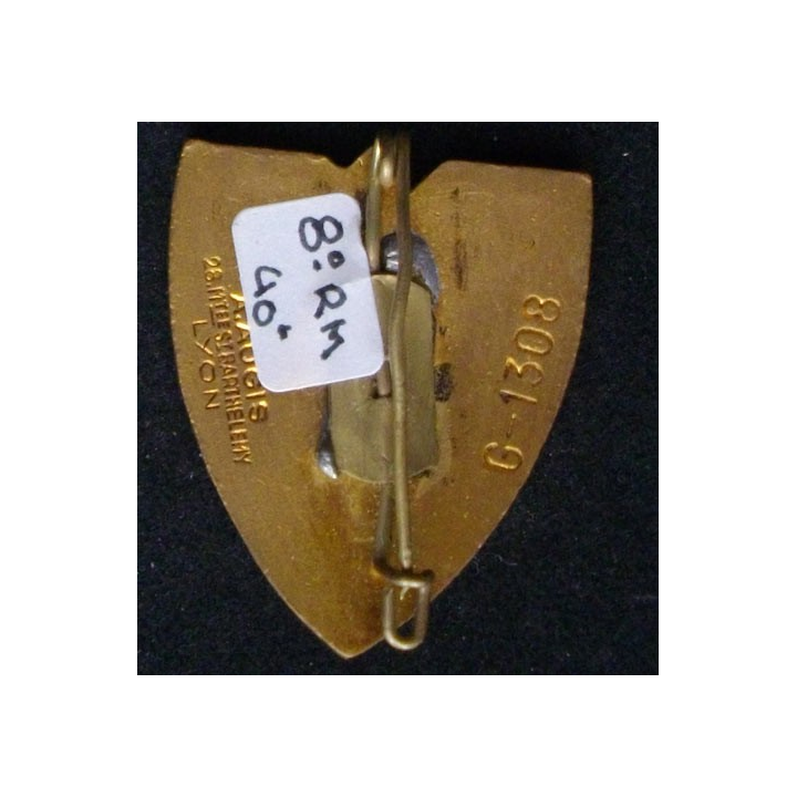 8° RM : 8° région militaire de fabrication Augis émail 