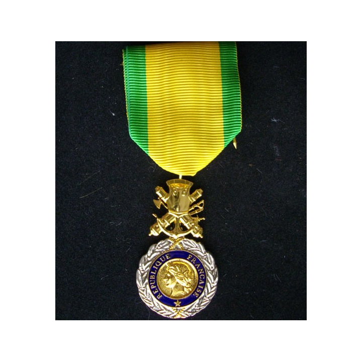 FRANCE : MÉDAILLE MILITAIRE NEUVE ACTUELLE