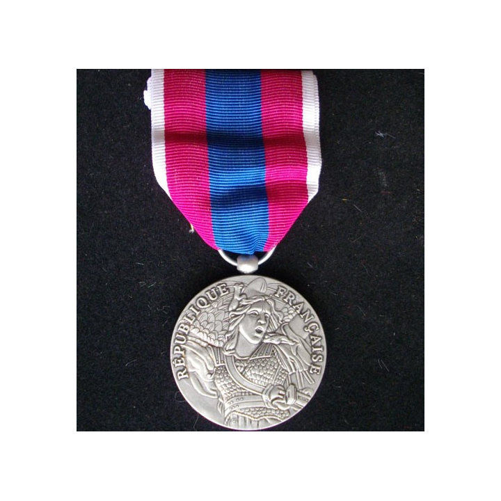 FRANCE : MÉDAILLE DE LA DÉFENSE NATIONALE "ARGENT" NEUVE ACTUELL
