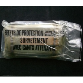 EFFETS DE PROTECTION MODÈLE 63 SURVÊTEMENT & GANTS ATTENANTS