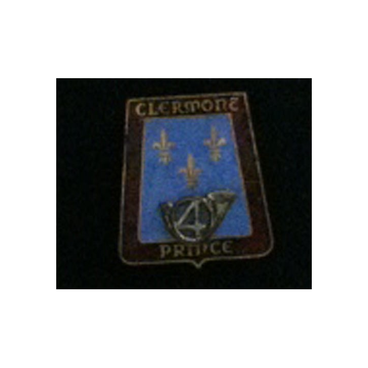 CHASSEURS : insigne du 4° régiment de chasseurs "Clermont Prince" en émail fabriqué par Drago Paris 2114