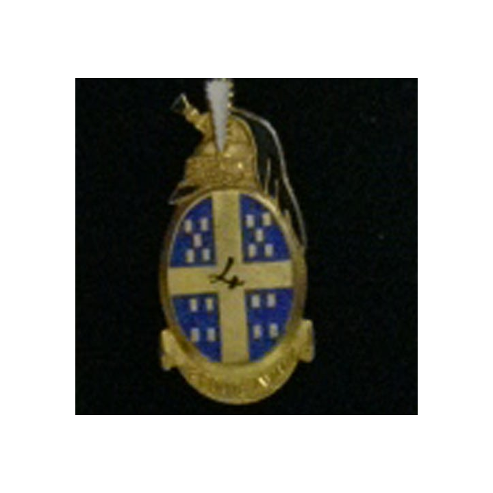 DRAGONS : insigne du 4° régiment de dragons "Je boute avant" en émail de fabrication Drago G. 2166