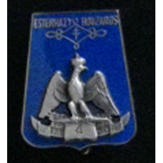 HUSSARDS : insigne du 4° escadron du 3° régiment de hussards "Sois Fort sois Fier" de fabrication Balme