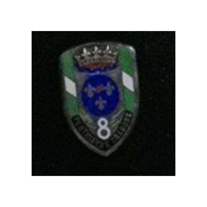 DRAGONS : insigne du 8° régiment de dragons "Penthèvre Dragons" en émail fabrication Drago sans attache