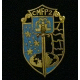 CMFP 2 : insigne du centre de formation professionnel n°2 en émail fabriqué par Drago G. 1993