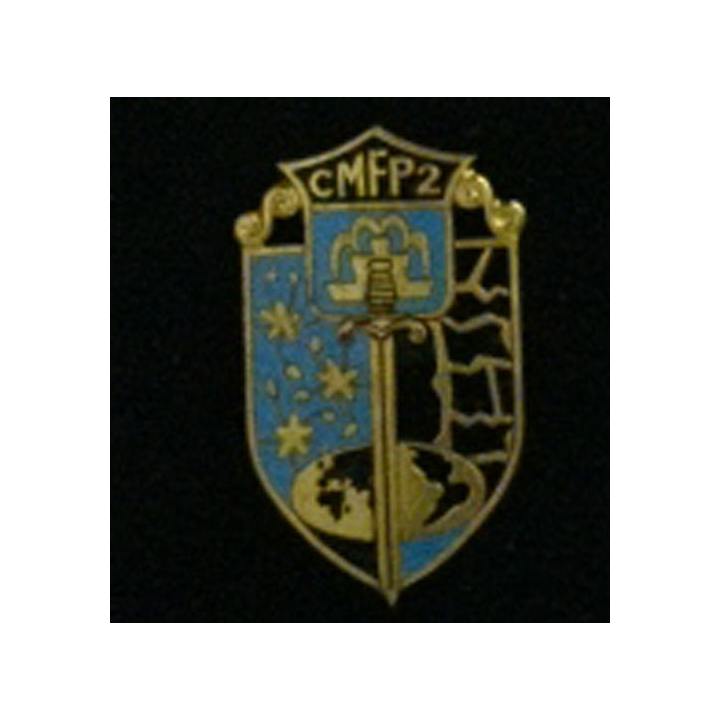 CMFP 2 : insigne du centre de formation professionnel n°2 en émail fabriqué par Drago G. 1993