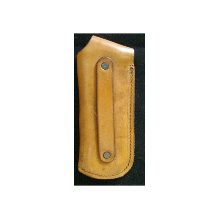 Étui de couteau en cuir de dimension 5 x 13 cm