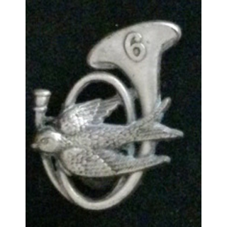 6° BCA : insigne du 6° bataillon de chasseurs alpins de fabrication Drago Paris deux anneaux