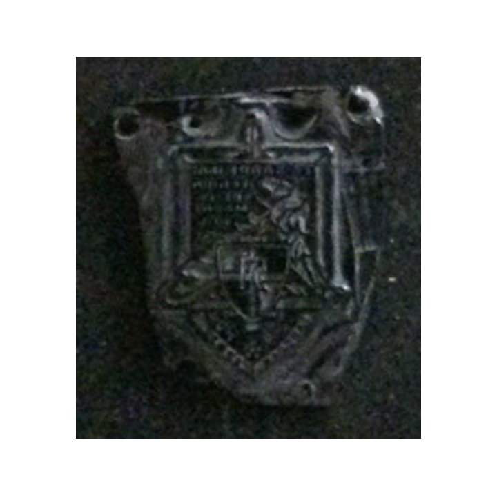 matrice sur résine ou bakélite du 51° régiment d'infanterie (taille de l'insigne 2,8 x 2 cm)