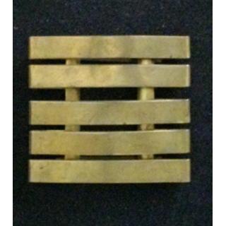 Galon métallique d'épaule de colonel en métal épais de dimension 4,6 cm par 5 cm avec pattes de fixation soudées