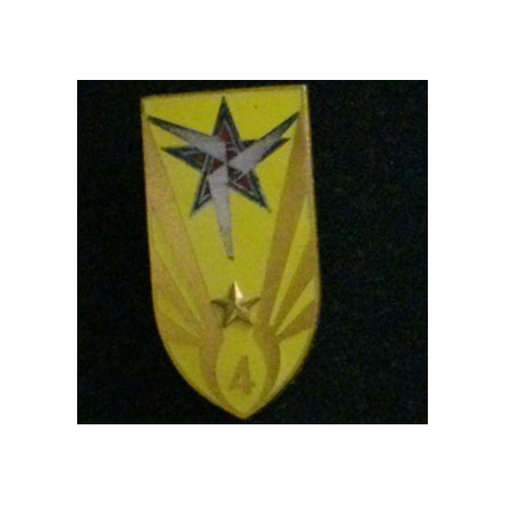4° GALAT : insigne du 4° groupe de l'aviation légère de l'armée de terre de fabrication Drago G. 1514 en émail