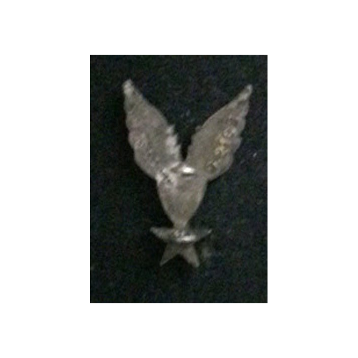 GALDIV n° 4 : insigne du groupe d'aviation légère divisionnaire n°4 de fabrication Courtois G. 2165 en émail