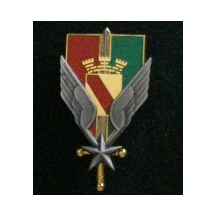 EL FFSA : insigne de l'escadrille de liaison des forces françaises stationnées en Allemagne de fabrication Balme G. 4048