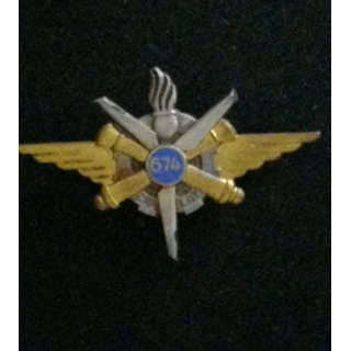 674° CRALAT : insigne de la 674° compagnie de réparation de l'aviation légère de l'armée de terre de fabrication Drago G. 1454