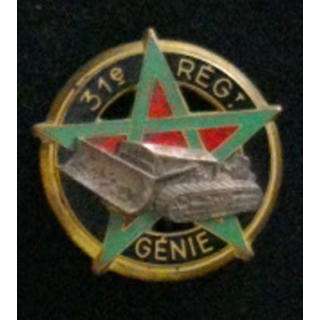 31° BG : insigne du 31° bataillon du génie bull de fabrication Drago Romainville en émail