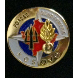 GENDARMERIE KOSOVO : insigne des forces de la Gendarmerie au Kosovo pendant l'opération Trident de fabrication Shéli GN 0073