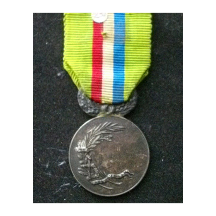 FRANCE : médaille de l'Epargne et de la mutualité attribuée à Jean Dasque en 1902 en argent