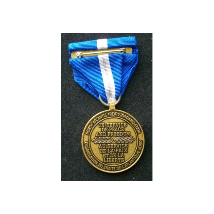 OTAN : médaille commémorative de l'OTAN non article 5 dans les Balkans