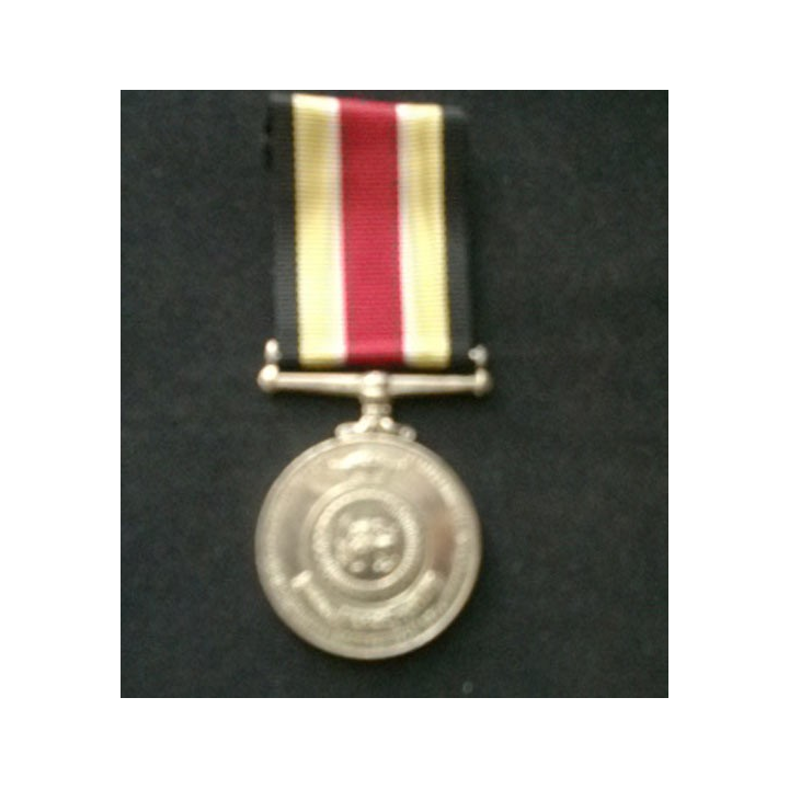 ROYAUME UNI et CEYLON : médaille de l'indépendance et de la police de Ceylon non attribuée