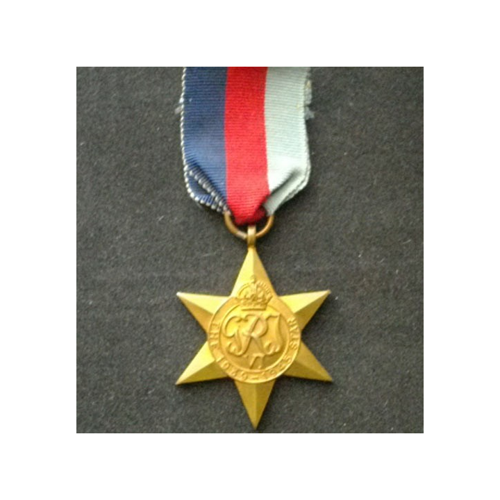 GRANDE BRETAGNE : Croix de guerre anglaise 1939-1945 star qui n'est pas attribuée