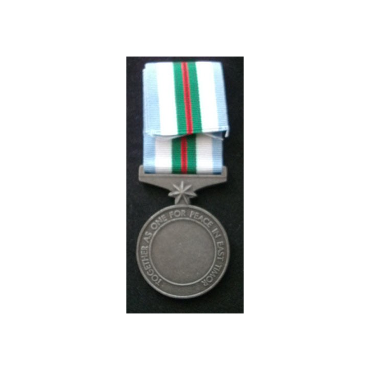 ONU : médaille de la force internationale au Timor Oriental International Force east Timor
