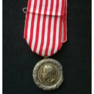 FRANCE : médaille commémorative de la Campagne d'Italie sous napoléon III en 1859 en argent mais rabotée sur le côté