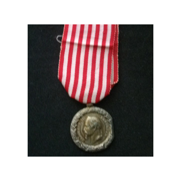 FRANCE : médaille commémorative de la Campagne d'Italie sous napoléon III en 1859 en argent mais rabotée sur le côté