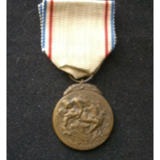 FRANCE : médaille de la reconnaissance française 1° type signée Des Bois en bronze