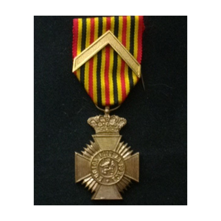 BELGIQUE : médaille du mérite militaire belge pour ancienneté de 1° Classe l'union fait la force